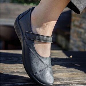 Arcopedico Shawna Black Mary Jane Comfort Walking Shoes Size 41